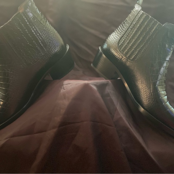 Fratelli Rossetti Dark Textured Chelsea Boots - Picture 1 of 3
